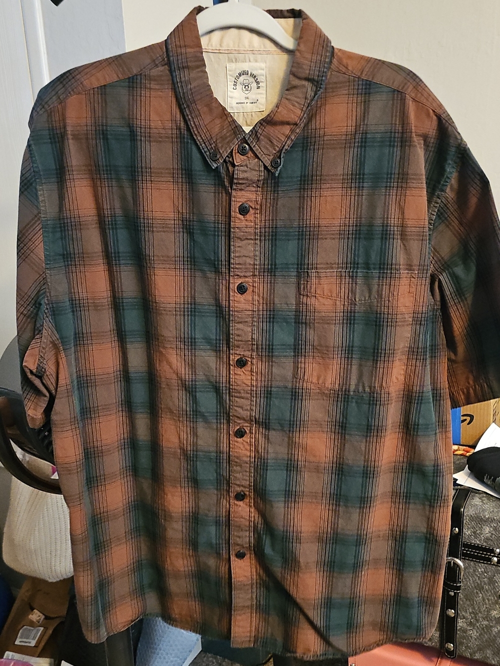 Casual Plaid Button-Down Shirt - Brown & Green